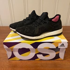 Women's Adidas PureBoost X Element Size 7